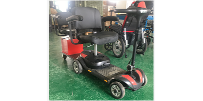 代步车和电动轮椅使用规范
